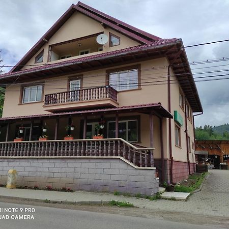 Pensiunea Viorica Fundu Moldovei Exterior foto